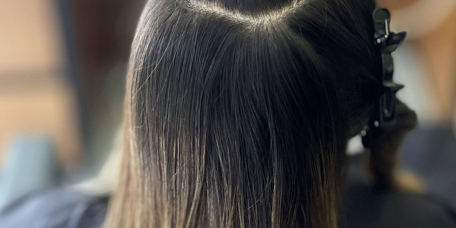 Cabello castaño chocolate con balayage, cómo elegir el tono según tu piel, Quito